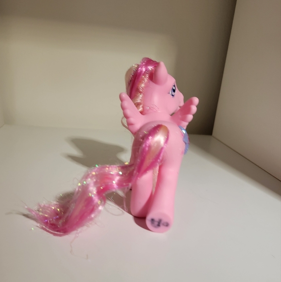 My Little Pony G3 Hidden Treasure Pink Pegasus 3D Cutie Mark - Picture 2 of 5
